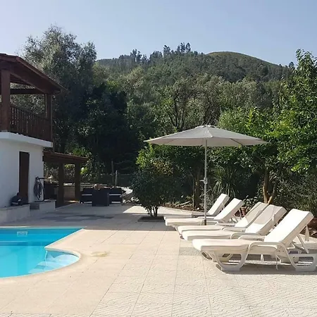 Villa With Private Pool Sequeiros (Braga)