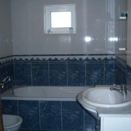 With Private Pool Sequeiros (Braga)